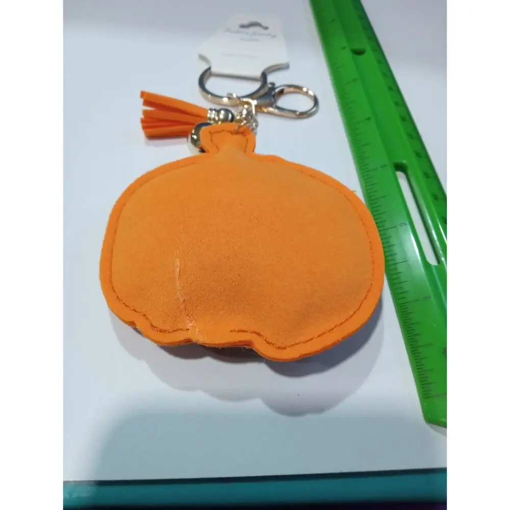 no brand pumpkin keychain